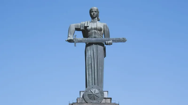 Ереван монумент