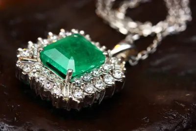 smuggling jewelry