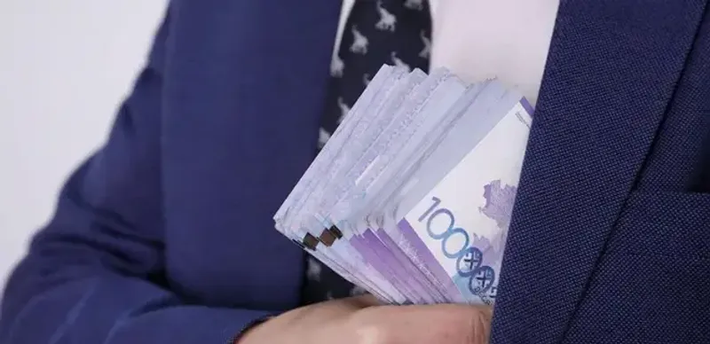 Замглавы многопрофильной больницы в Жамбылской области подозревают в хищении более 758 млн тенге