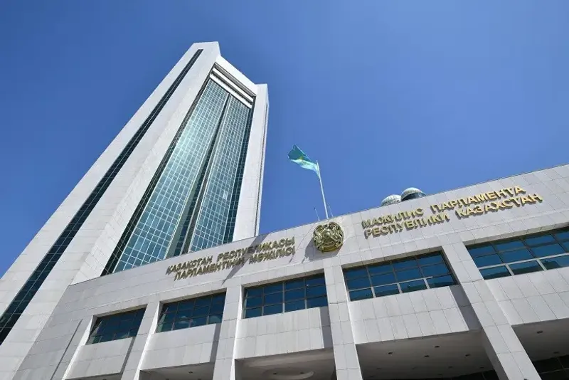 парламент Казахстан