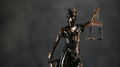 Юрист, юристы, юриспруденция, юридический консультант, юридическая помощь, право, правоведение, правовая система, адвокат, адвокаты, закон, законы, адвокатская контора, законодательство, судебная система 