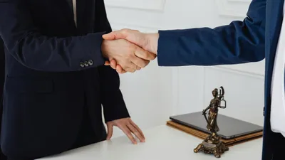 Юрист, юристы, юриспруденция, юридический консультант, юридическая помощь, право, правоведение, правовая система, адвокат, адвокаты, закон, законы, адвокатская контора, законодательство, судебная система 