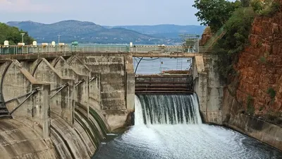 Плотина, гидротехническое сооружение, шлюзовые ворота