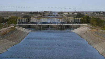 водохранилище, паводки, вода, сброс воды