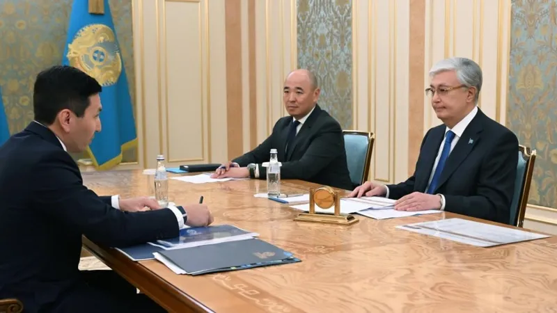 президент РК Касым-Жомарт Токаев, глава &quot;Самрук Казына&quot; Нурлан Жакупов