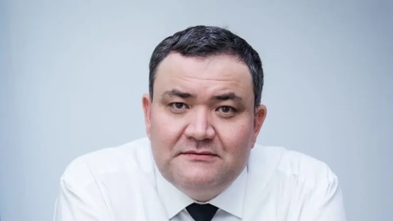 Председатель специализированного суда по административным правонарушениям города Усть-Каменогорска Фархад Камалов