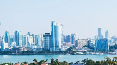 город, река, небоскребы