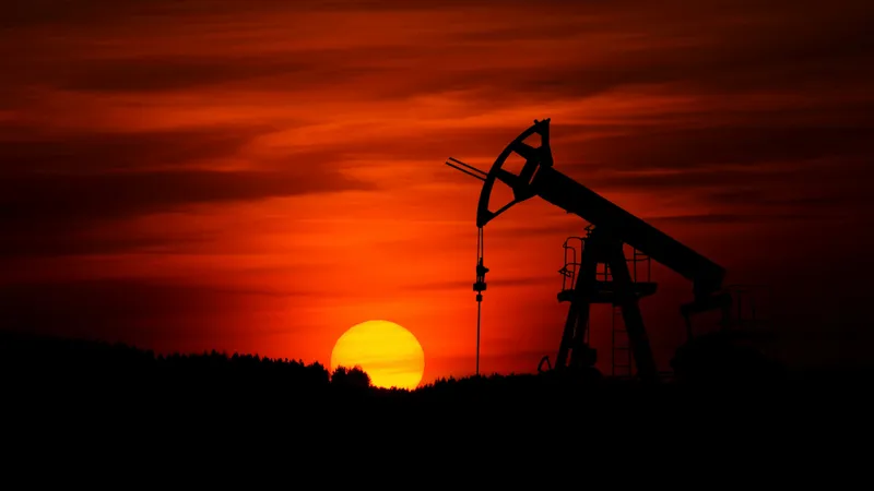 Добыча нефти, нефтедобыча, нефть, нефтяная скважина, нефтедобывающее оборудование