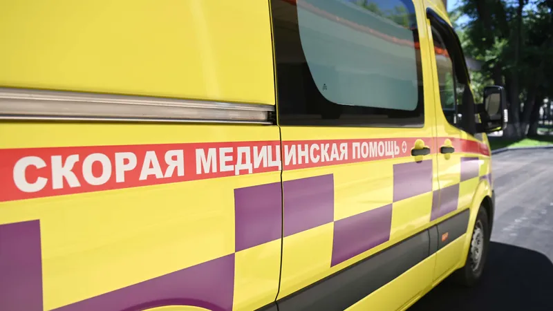 Скорая помощь, медицинская служба, машина скорой помощи, машины скорой помощи, автомобиль скорой помощи, карета скорой помощи, бригада скорой помощи