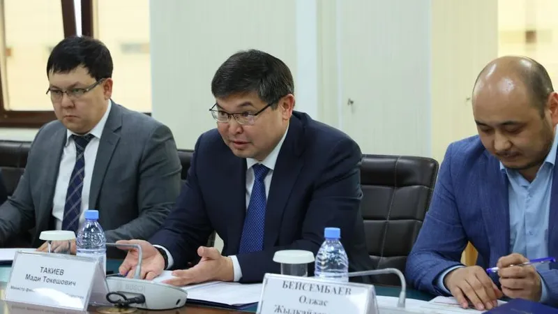 Министр финансов РК Мади Такиев