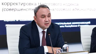 заместитель председателя АЗРК Рустам Ахметов