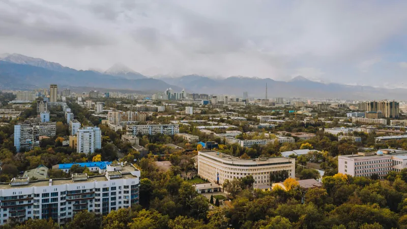 Алматы, виды Алматы, город Алматы, виды города Алматы, пейзаж Алматы, панорама Алматы, достопримечательности Алматы, достопримечательности города Алматы, туризм в Алматы