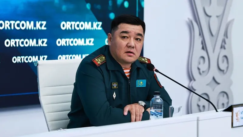заместитель председателя Комитета по гражданской обороне и воинским частям МЧС Акылбек Ахметжанов