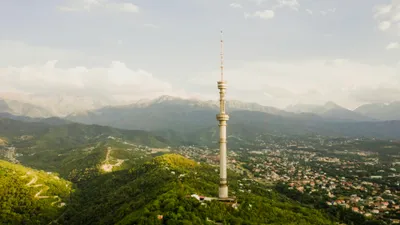 Алматинская телебашня, телевизионная и радиовещательная башня, Кок-Тобе, Кок Тобе, виды Алматы, город Алматы, виды города Алматы, пейзаж Алматы, достопримечательности Алматы, туризм в Алматы