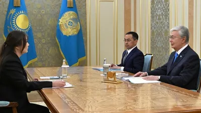 президент Казахстана Касым-Жомарт Токаев, уполномоченный по правам ребенка Динара Закиева