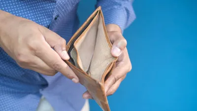 Пустой кошелек, безработица, банкрот, банкротство, должник, неплатежеспособный, неплатежеспособность, задолженность, безработный, безработные