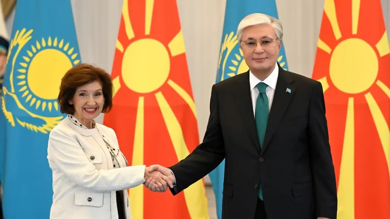 президент Казахстана Касым-Жомарт Токаев, президент Северной Македонии Гордана Силяновская-Давкова