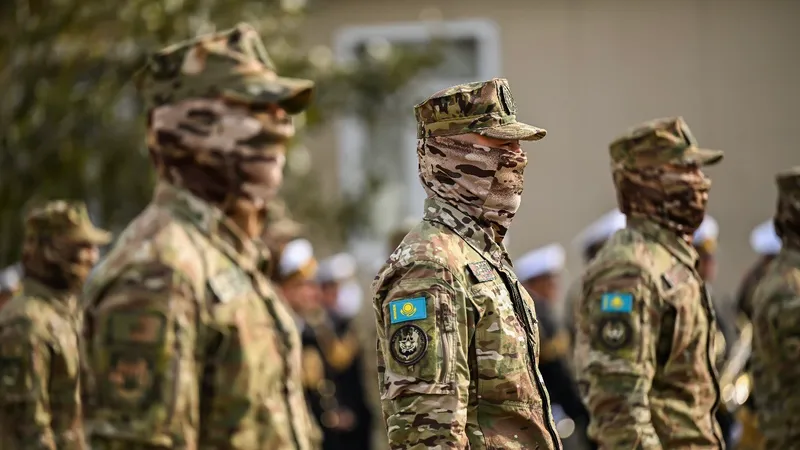 Военная служба, военнослужащие, военнослужащий, военные, военный, армия, солдаты, вооруженные силы, военные учения