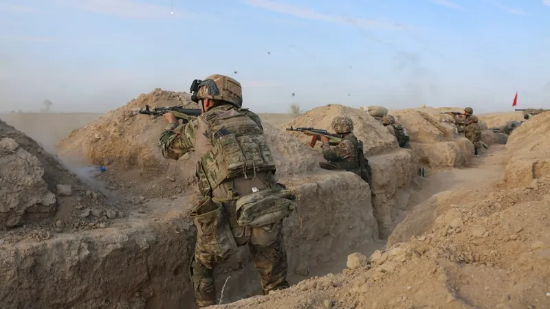 Военная служба, военнослужащие, военнослужащий, военные, военный, армия, солдаты, вооруженные силы, военные учения