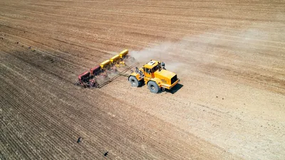 Посев, полевые работы, поле, поля, сельское хозяйство, сельхозтехника, сельскохозяйственная техника, трактор, тракторы