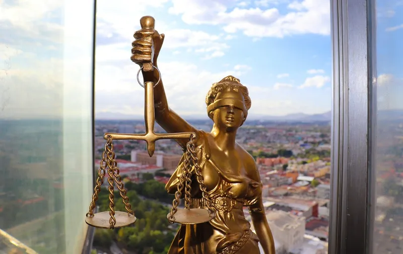 судопроизводство, справедливость, закон
