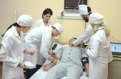 студенты, медики, образование