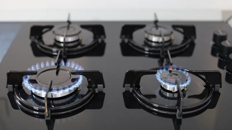 Газовая плита, газовые плиты, конфорки, газ, подача газа, отключение газа