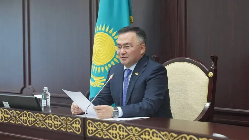председатель Верховного суда Асламбек Мергалиев