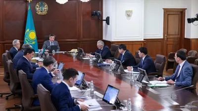 премьер-министр Казахстана Олжас Бектенов