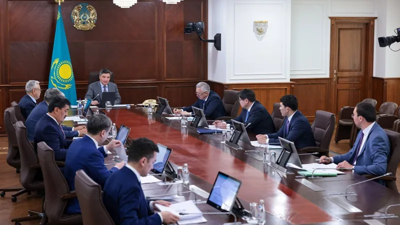 премьер-министр Казахстана Олжас Бектенов