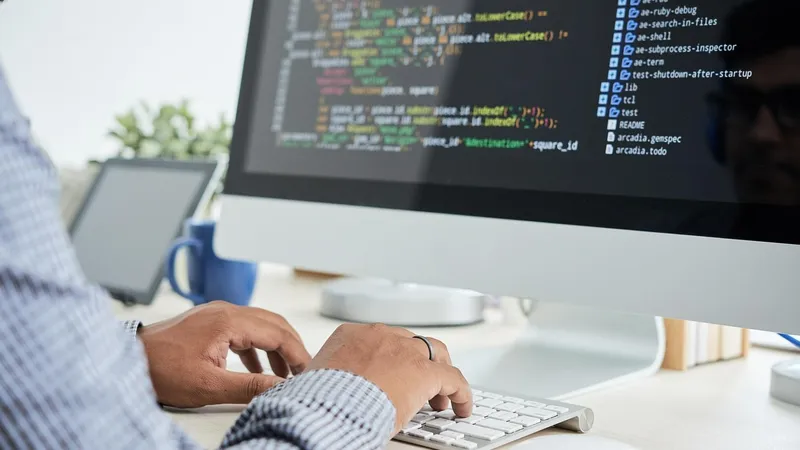 разработчик, нейросеть, программное обеспечение