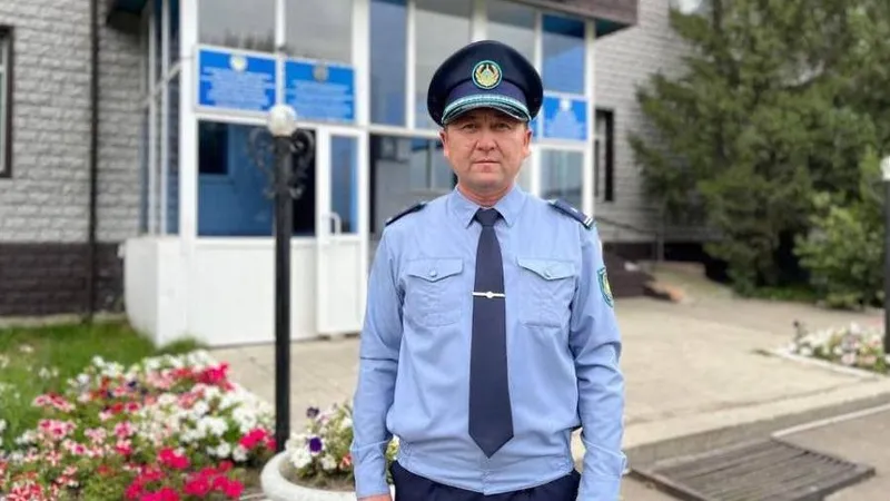 полицейский Ерлан Казиев