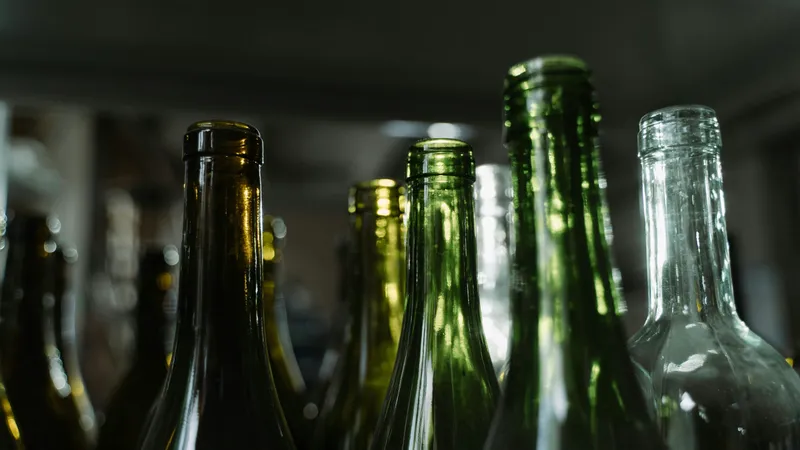 Алкоголь, алкогольная продукция, алкоголизм, спирт, спиртной напиток, алкогольные напитки, спиртное, алкоголик, алкоголики