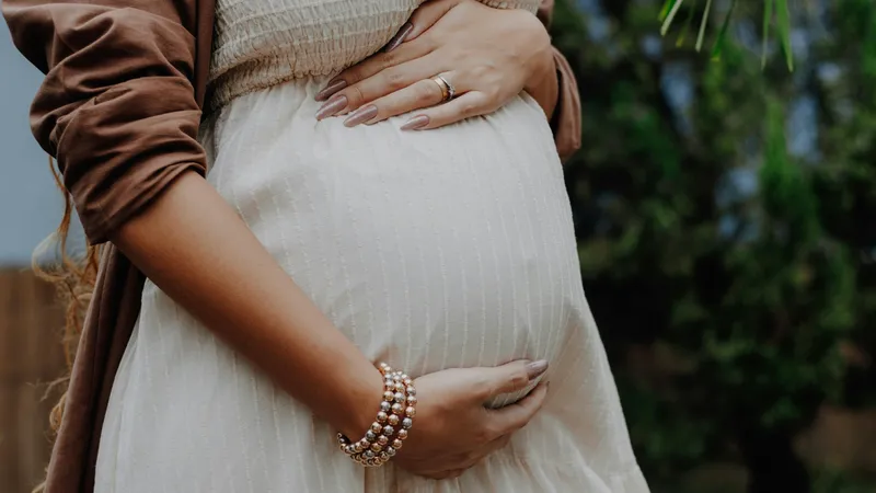 Беременность, живот беременной, беременная, беременные, рождаемость 