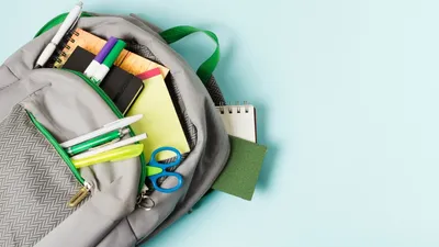 школьные принадлежности
