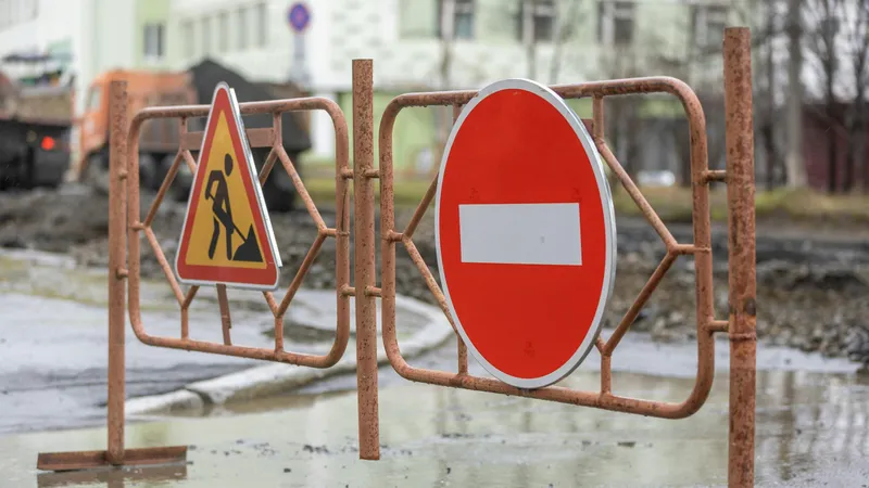 Ремонт дорог, ремонт дороги, дорожно-ремонтные работы, дорожные работы, знак дорожные работы