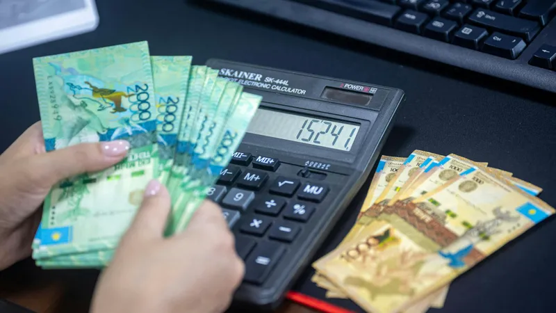 Тенге, деньги, национальная валюта 