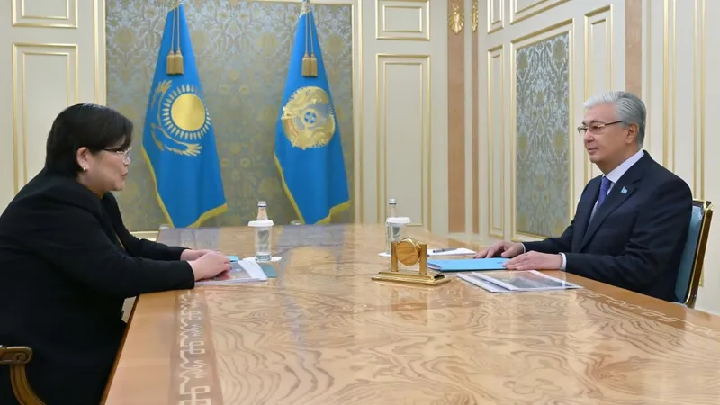 председатель Конституицонного суда Эльвира Азимова, президент Казахстана Касым-Жомарт Токаев