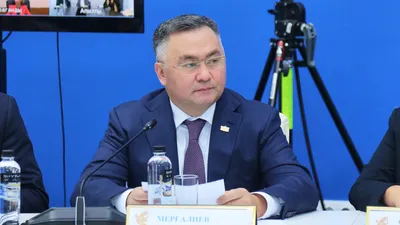председатель Верховного суда Асламбек Мергалиев