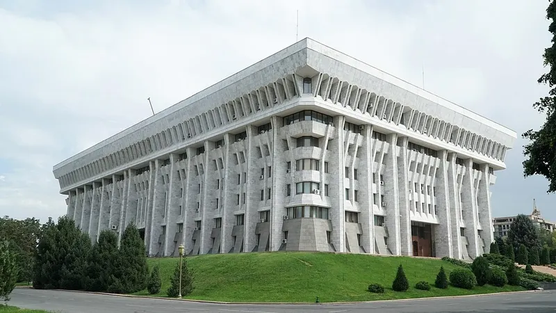 парламент, Кыргызстан