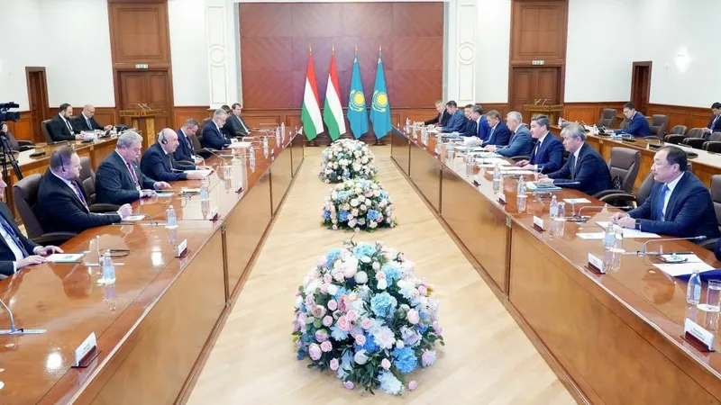 Венгрия, Казахстан