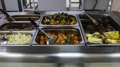 Школьная столовая, еда в школе, школьный буфет, питание в школах, питание в школе, школьное питание