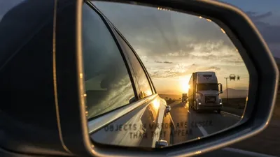 Фуры, фура, грузовые машины, грузовая машина, грузовик, грузовики, перевозка груза, груз, грузоперевозки, грузовые перевозки, трасса, дорога, логистика