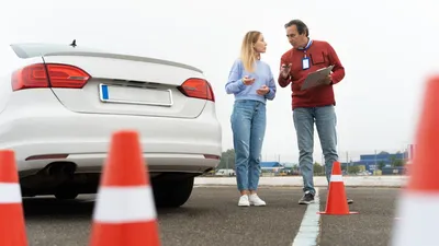 сдача на права, инструктор