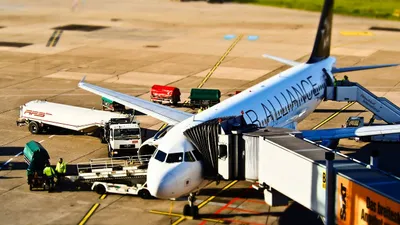 аэропорт, воздушный транспорт