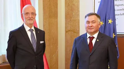 председатель Верховного суда Казахстана Асламбек Мергалиев