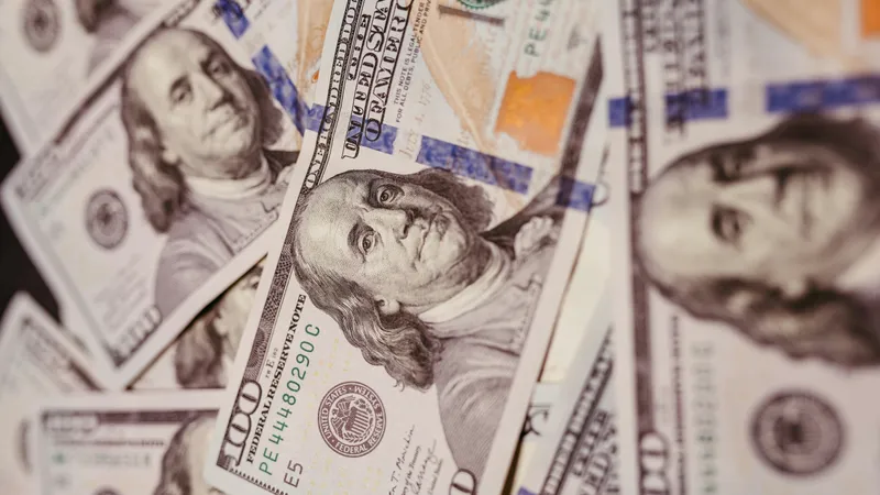 Доллар, доллары, курс доллара, американские доллары, доллары США 