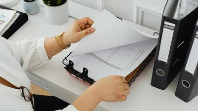 Юрист, юристы, юриспруденция, юридический консультант, юридическая помощь, право, правоведение, правовая система, адвокат, адвокаты, закон, законы, адвокатская контора, законодательство, судебная система 