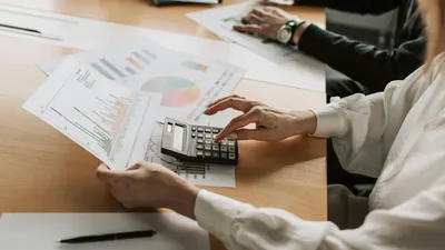 Аудит, расчет, аудитор, графики, график, экономика, предпринимательство, бизнес, инвестиционные контракты, инвестиции, инвестирование, рост экономики, экономический рост, график роста, графики роста, финансы, финансовый рост, рейтинг, рейтинги