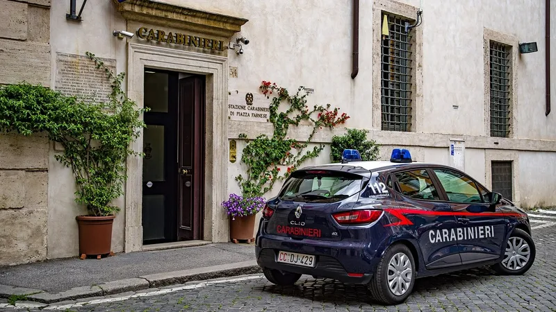 правоохранители, борьба с преступностью